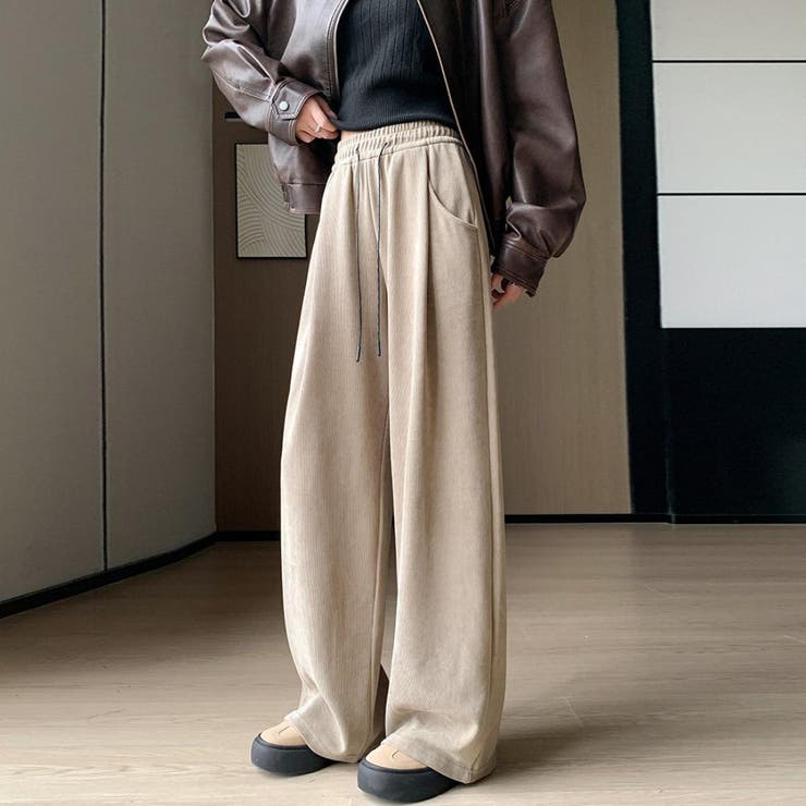 ベージュ | オフィスカジュアルなレディースコーデュロイワイドパンツ ボトム オフィスカジュアル | maison de LATIR