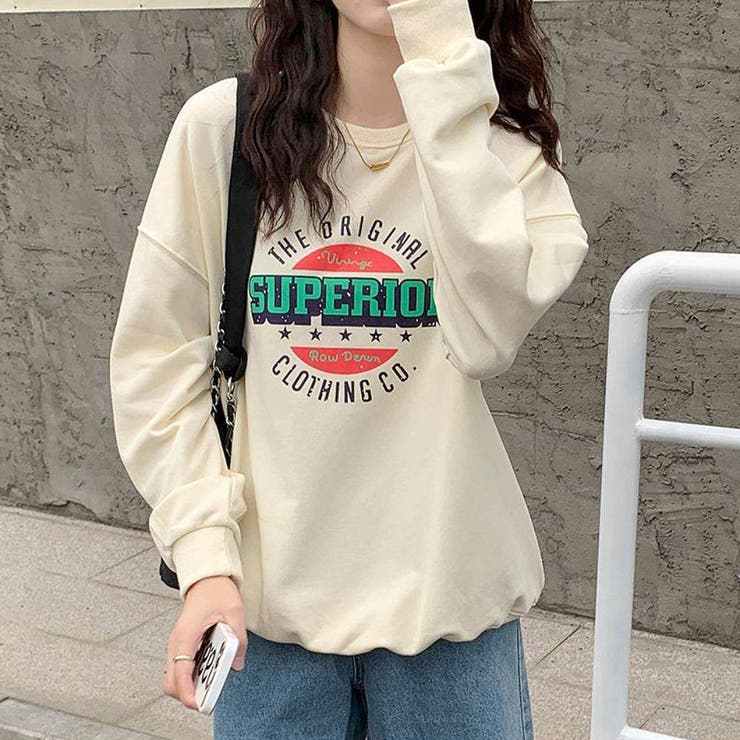 ベージュ