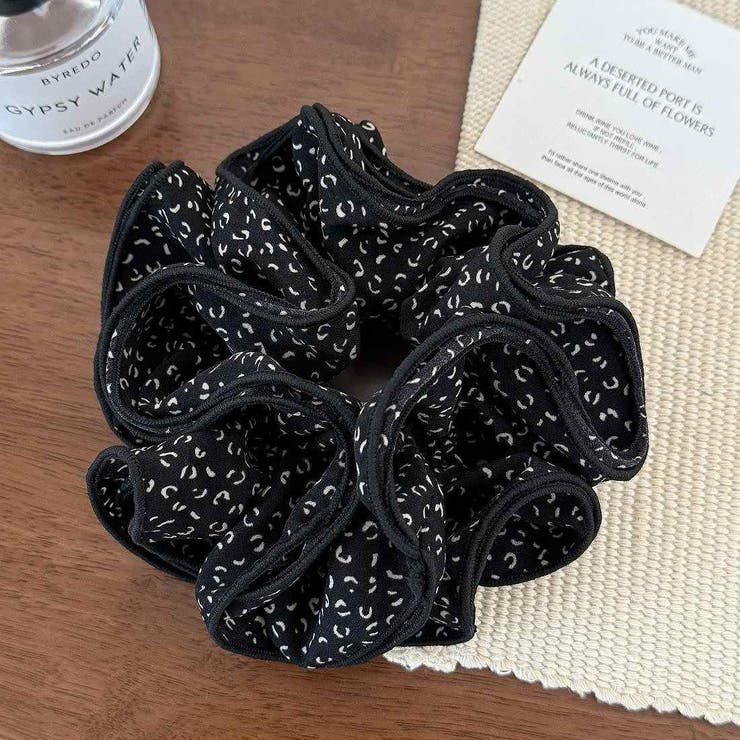 巻くだけで華やかな旬アクセントシュシュ レオパード柄 ボリューム | maison de LATIR | 詳細画像4 