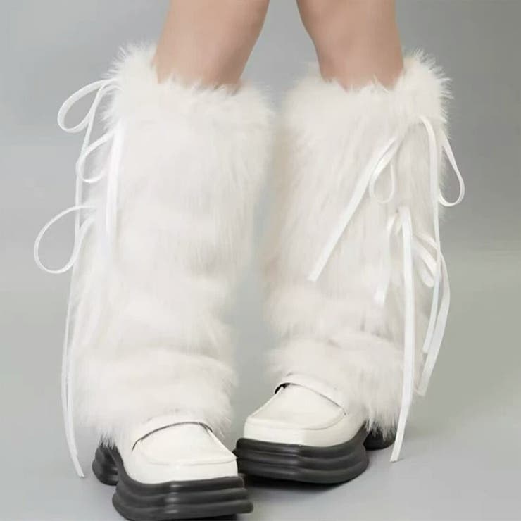 ホワイト | 大人かわいいボリュームファーレッグウォーマー 足元 ファッション雑貨 | maison de LATIR