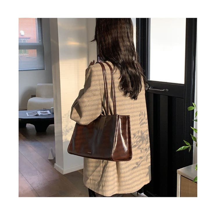 高級感のあるフェイクレザーを使用したトートバッグ キレイめ かっちり | maison de LATIR | 詳細画像8 