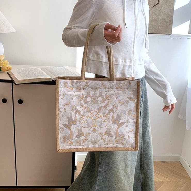 コーデに華やかさを添える、上品ボタニカル柄トートバッグ 花柄 大容量 | maison de LATIR | 詳細画像6 