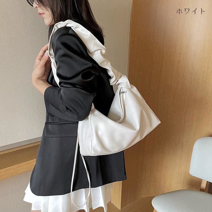 程よい光沢感のフリルギャザーバック[品番：MSDL0002976