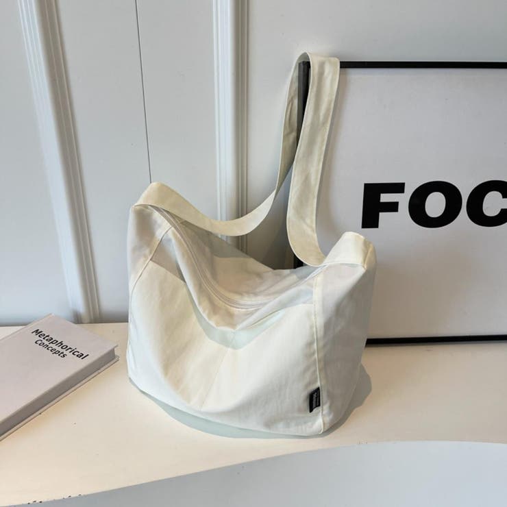 ホワイト | 多機能ショルダーバッグ ショルダーバッグ 収納力 | maison de LATIR