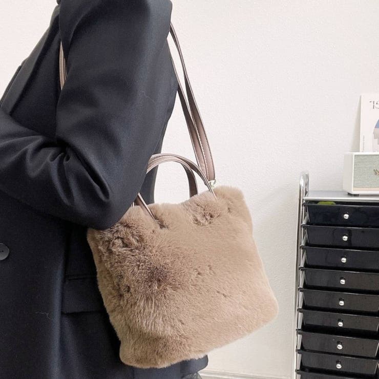 ふんわりもこもこの可愛いストラップ付き2wayハンド&ショルダーファーバッグ ハ… | maison de LATIR | 詳細画像3 