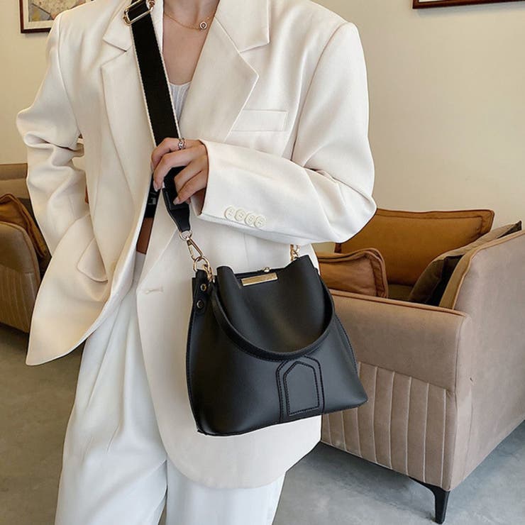 ファスナー付きポケットもあり収納力抜群のショルダーバッグ | maison de LATIR | 詳細画像5 