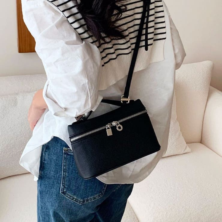 ブラック | ふんわり上品なショルダーバッグ ファッション雑貨 鞄 | maison de LATIR