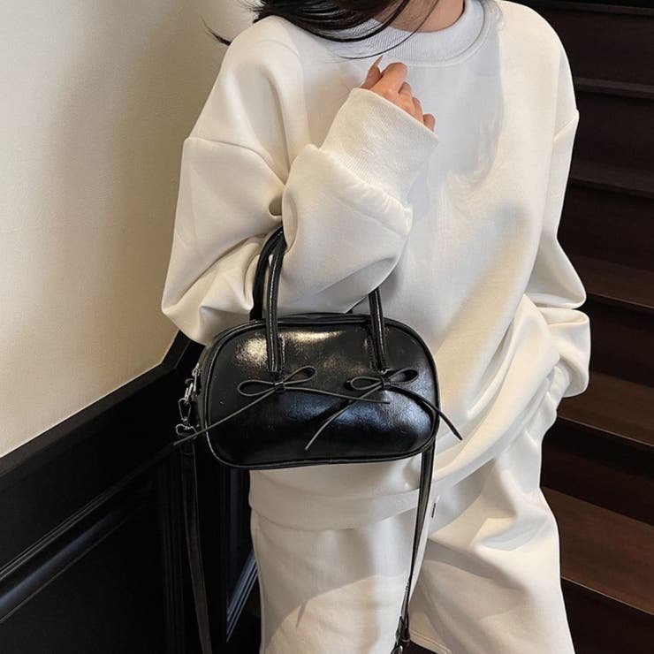 ブラック | 小さくても頼れる、大人かわいいリボンショルダーバッグ 鞄 ファッション雑貨 | maison de LATIR