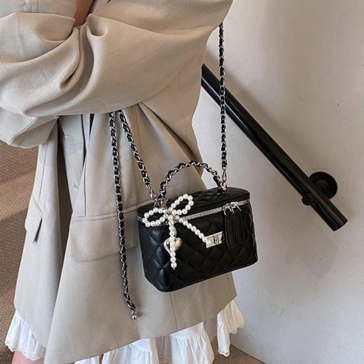 トレンドのチャーム付きキルティングスクエアショルダーバッグ クリスマス レディース | maison de LATIR | 詳細画像2 