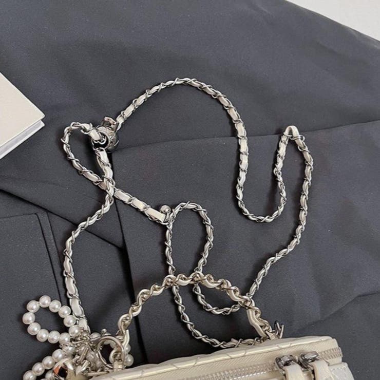 トレンドのチャーム付きキルティングスクエアショルダーバッグ クリスマス レディース | maison de LATIR | 詳細画像14 