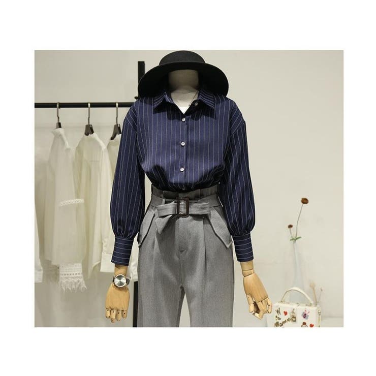 ランタンスリーブが可愛いストライプシャツ袖コンシャスドロップショルダーお洒落オフィスカジュアル通勤服上品夏秋