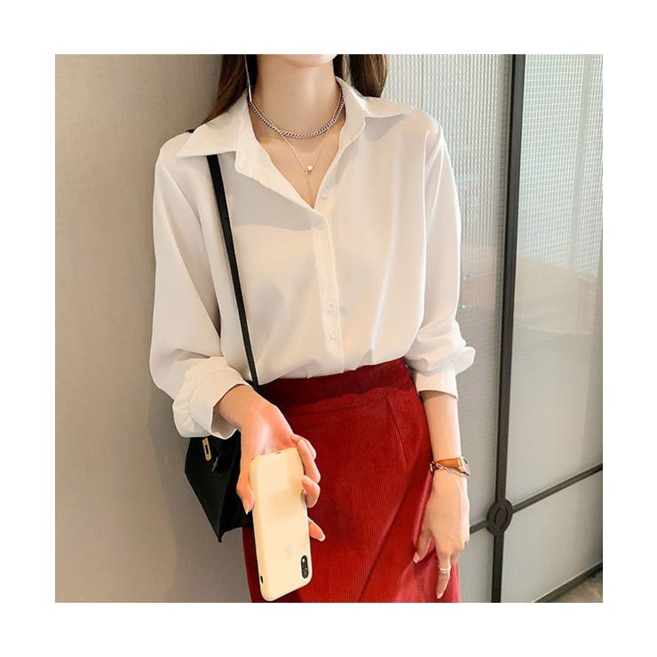 幅広い着こなしが楽しめるシンプルボタンデザインシャツ 秋 無地 | maison de LATIR | 詳細画像2 