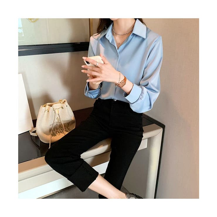 幅広い着こなしが楽しめるシンプルボタンデザインシャツ 秋 無地 | maison de LATIR | 詳細画像5 