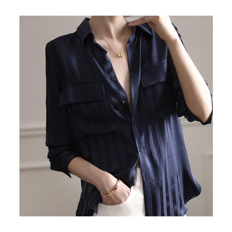 光沢感が上品なストライプデザイン長袖シャツ 秋 縦縞 | maison de LATIR | 詳細画像8 