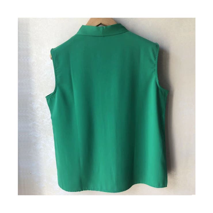 エレガントなコーデに仕上がるノースリーブシフォンブラウス Vネック 秋 | maison de LATIR | 詳細画像19 