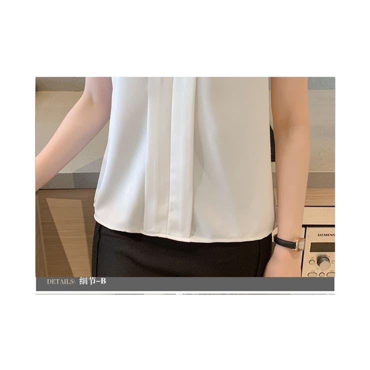 エレガントなコーデに仕上がるノースリーブシフォンブラウス Vネック 秋 | maison de LATIR | 詳細画像25 