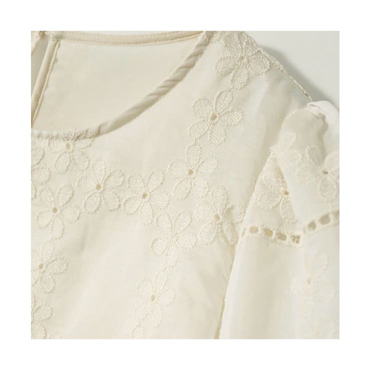 程よい透け感が上品なスカラップ刺繍花柄ブラウス シフォンシャツ 春 | maison de LATIR | 詳細画像8 