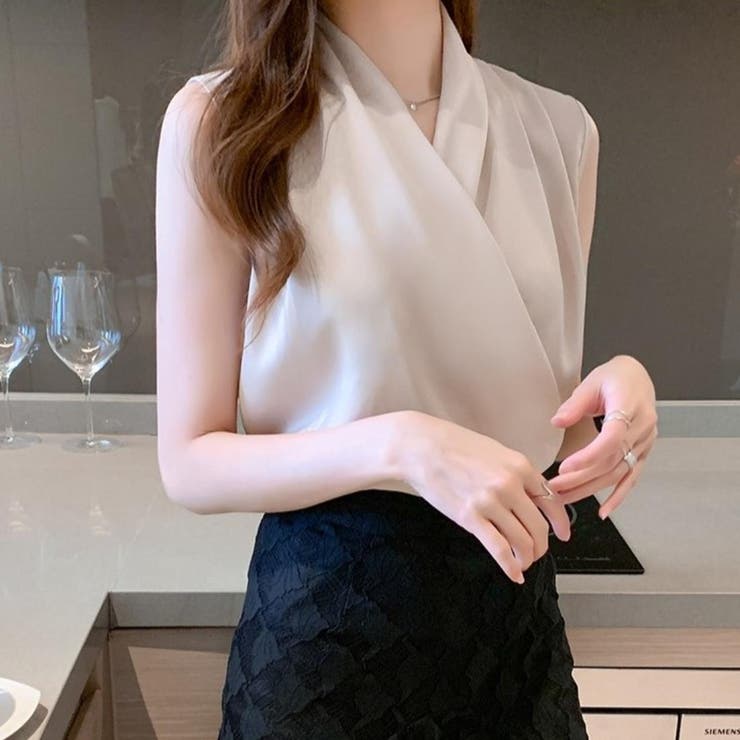 一枚で上品、重ねて今っぽくノースリーブシャーリングブラウス オフィス オフィスカ… | maison de LATIR | 詳細画像8 