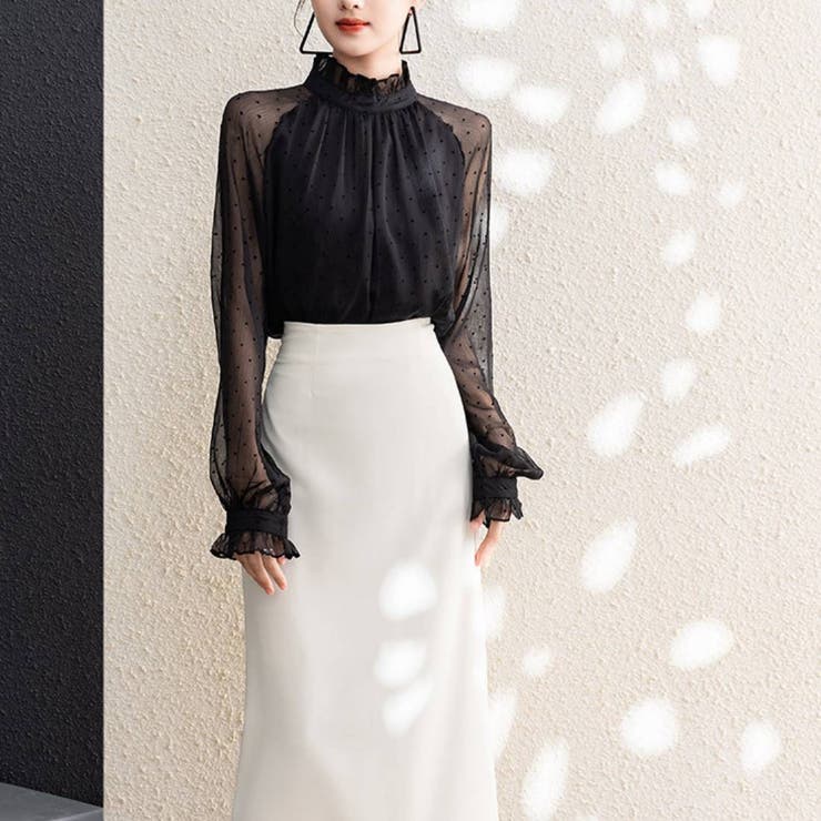 透け感で魅せる、大人フェミニンなドット柄切替シアーブラウス オフィス オフィスカ… | maison de LATIR | 詳細画像2 