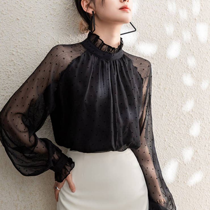 透け感で魅せる、大人フェミニンなドット柄切替シアーブラウス オフィス オフィスカ… | maison de LATIR | 詳細画像4 