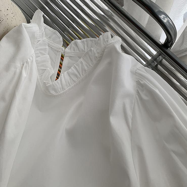 軽やかさと上品さをまとえるレイヤード調フリルネック裾レースブラウス オフィス オ… | maison de LATIR | 詳細画像8 