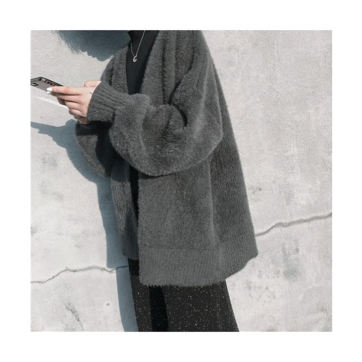 暖かくて女性らしい印象のシャギーニットVネックカーディガン 羽織り 防寒 | maison de LATIR | 詳細画像2 