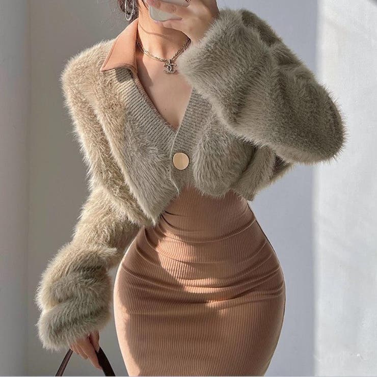 ふわふわのシャギー素材が心地よいニットカーディガン ドロップショルダー ゴールド… | maison de LATIR | 詳細画像2 