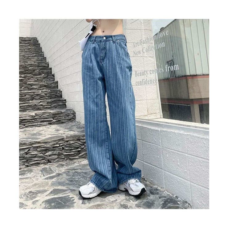 すっきり足長な印象に！ストライプ柄ストレートデニムパンツ