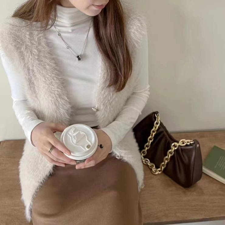 目を惹くシャギーファーベスト ファーベスト フェイクファー