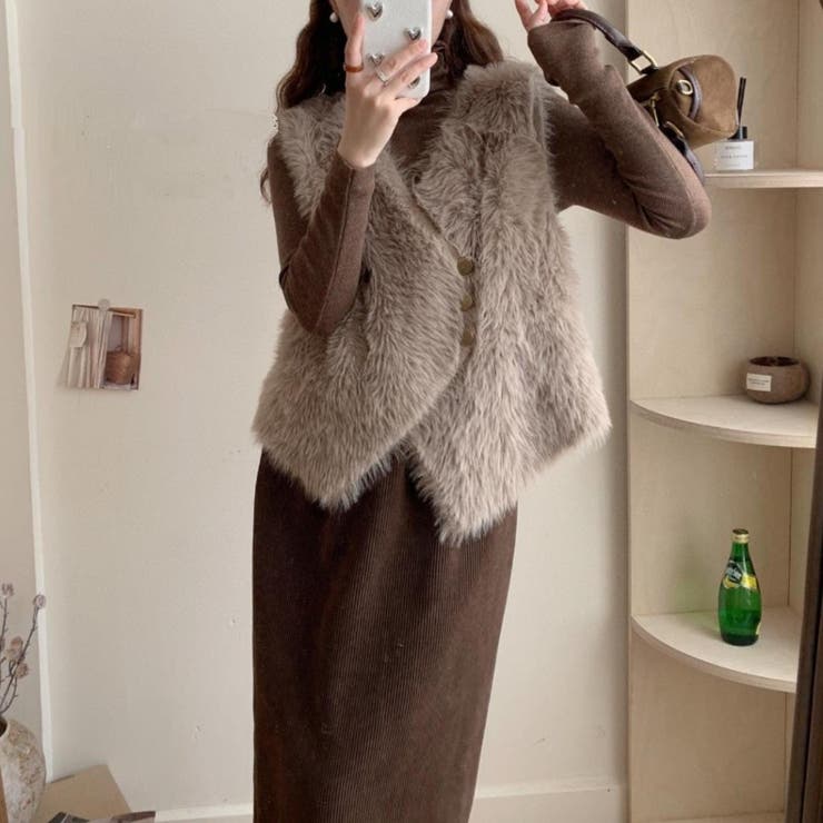 スタイリングのアクセントになるファーベスト アウター ベスト | maison de LATIR | 詳細画像8 