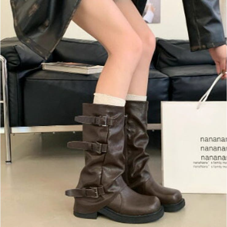 ブラウンミドル | ガーリーにもモードにも映える、ベルトデザインのロング＆ミドルブーツ レディース … | maison de LATIR