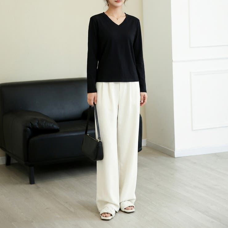 すっきりVネックで着回しやすい、ベーシック長袖Tシャツ レディース 長袖 | maison de LATIR | 詳細画像4 