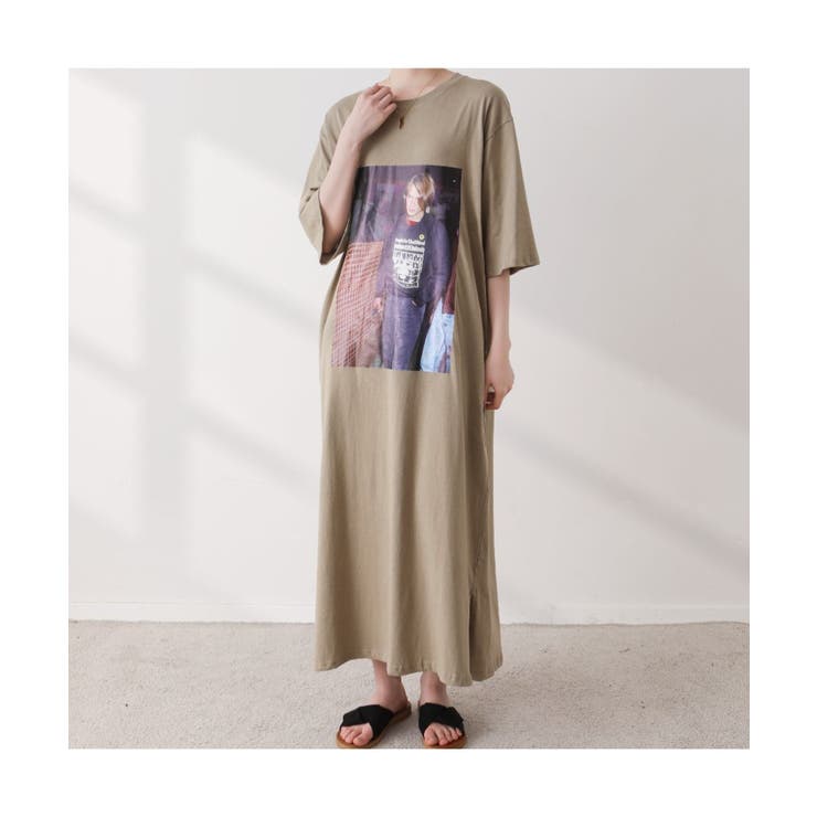 トレンドのグラフィックプリントが目を惹くカットワンピースカジュアルラフかわいい流行り夏半袖Tシャツワンピカットソー韓国