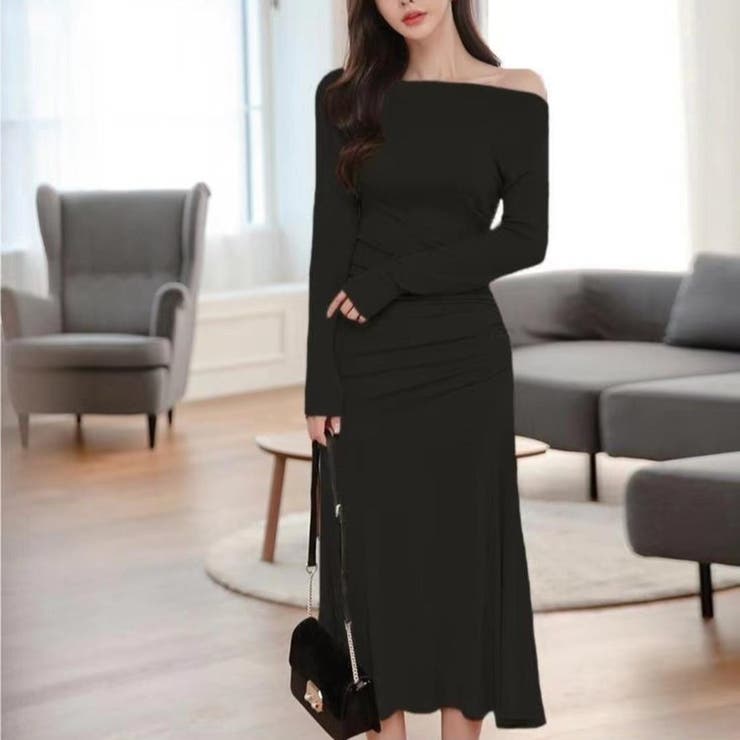 上品シルエット程よくボディラインに沿うオフショルフレアワンピース ロング丈 長袖 | maison de LATIR | 詳細画像2 