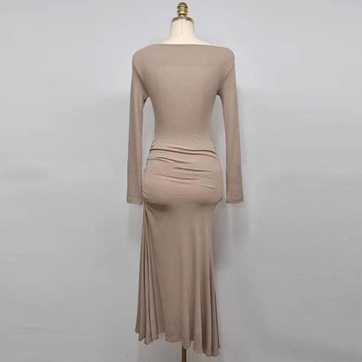 上品シルエット程よくボディラインに沿うオフショルフレアワンピース ロング丈 長袖 | maison de LATIR | 詳細画像8 