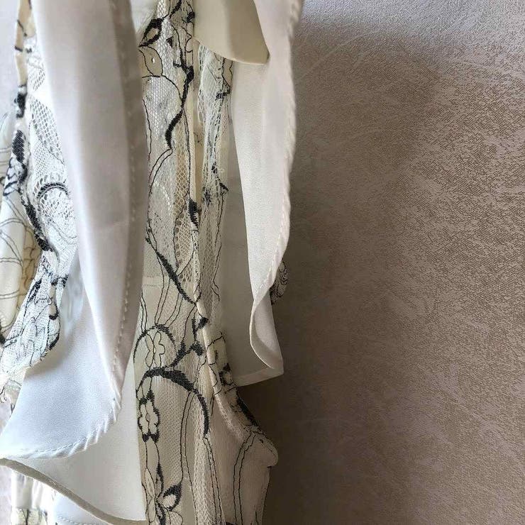 美品maison de R ダブルクロスフレアブラウスベージュ