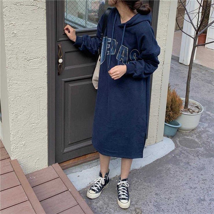 ネイビー