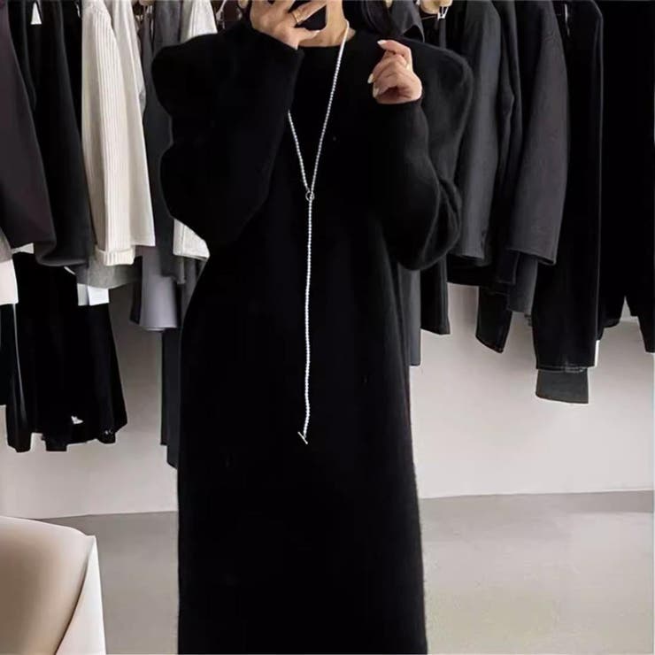 ブラック | ストレスフリーな着心地のパフスリーブニットワンピース ロングワンピース | maison de LATIR