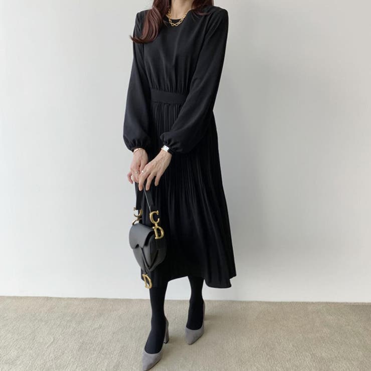 魅力的な 大人女性の品を引き立てるプリーツワンピース セレモニードレス スーツ・フォーマル・ドレス