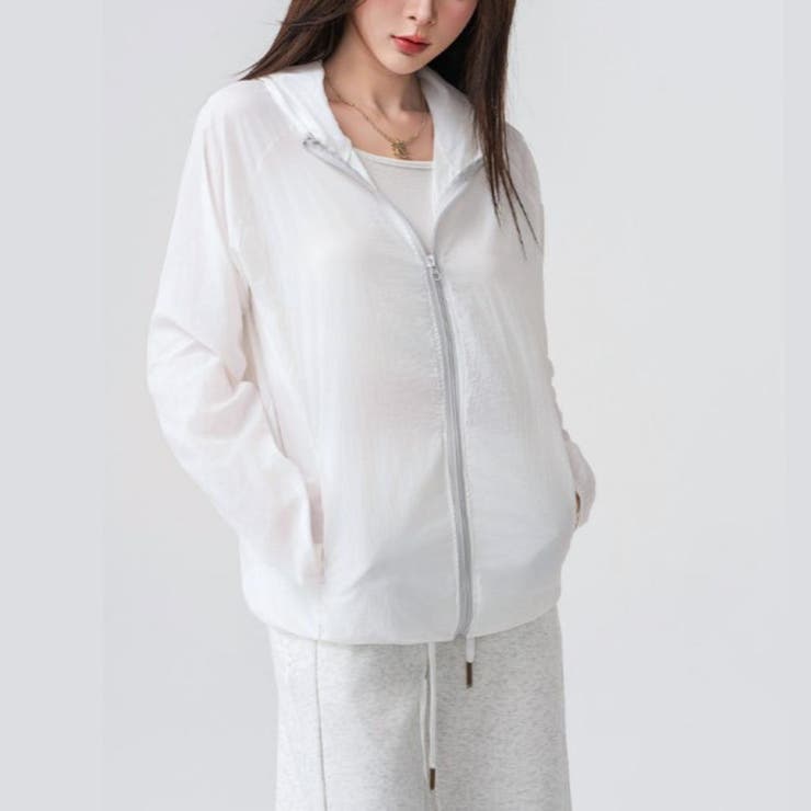 激安挑戦！！ つまらなく M UVカットパーカー rady 完売！レア！レディ ホワイト 新品 白 トップス