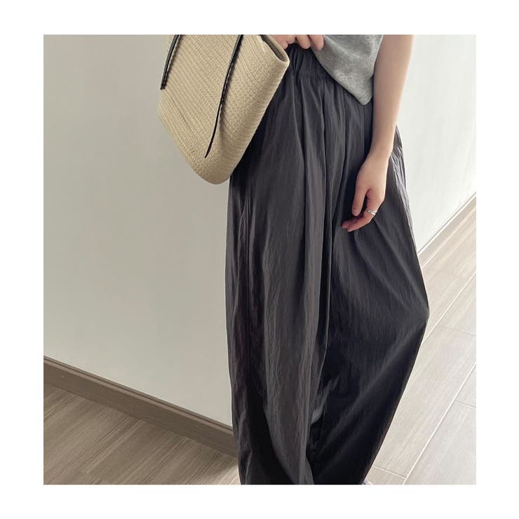ゆったりシルエットでこなれ感たっぷりのドレープワイドパンツ 秋 涼しい | maison de LATIR | 詳細画像9 