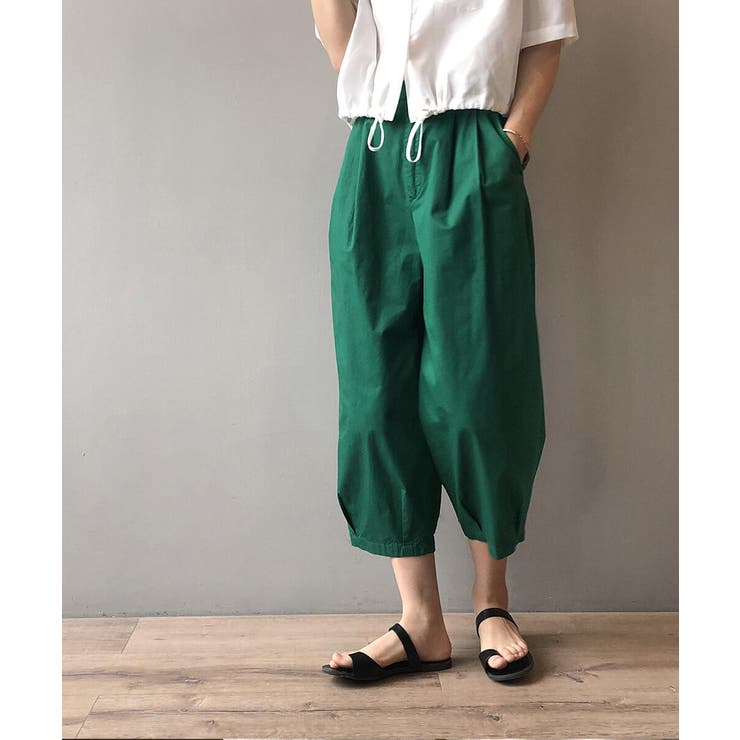 八分丈がポイントのバナナパンツクロップドパンツハイウエスト華奢見え夏夏秋お洒落かわいい
