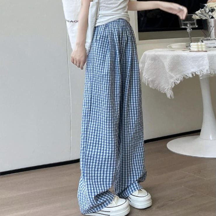 ブルー