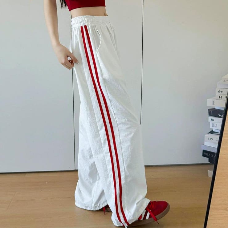 旬スポーツミックススタイルに仕上がるラインパンツ ボトムス フルレングス | maison de LATIR | 詳細画像3 