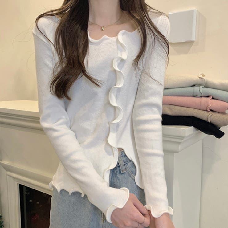 ホワイト | コーデを華やかにするフリルデザインニットトップス スリット 冬 | maison de LATIR