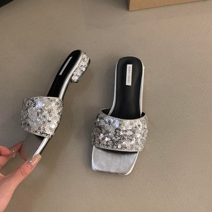 手軽に履ける長時間のお出かけも疲れにくいスパンコールサンダル シャイニー 輝き | maison de LATIR | 詳細画像15 