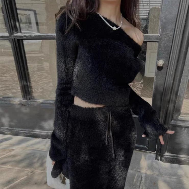 ブラック | モードに可愛いカッコいいふわふわセットアップ モードコーデ シックスタイル | maison de LATIR