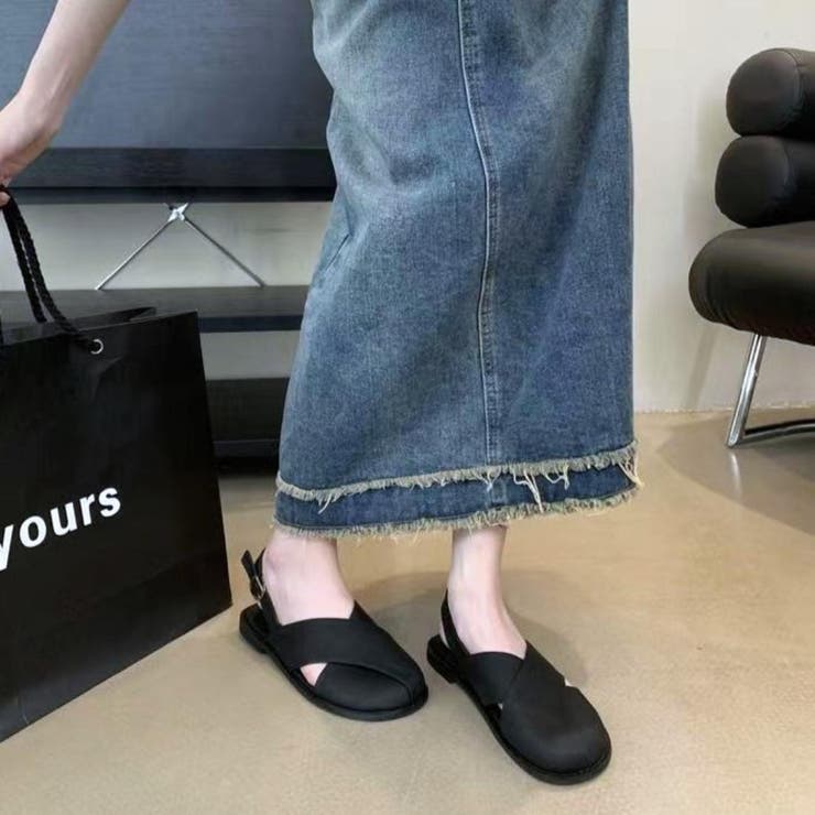 きちんと感がちょうどいいクロスパンプス 足元 フラット | maison de LATIR | 詳細画像4 