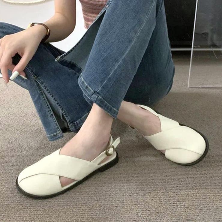 きちんと感がちょうどいいクロスパンプス 足元 フラット | maison de LATIR | 詳細画像8 