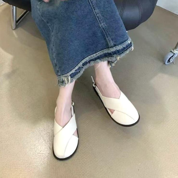 きちんと感がちょうどいいクロスパンプス 足元 フラット | maison de LATIR | 詳細画像9 